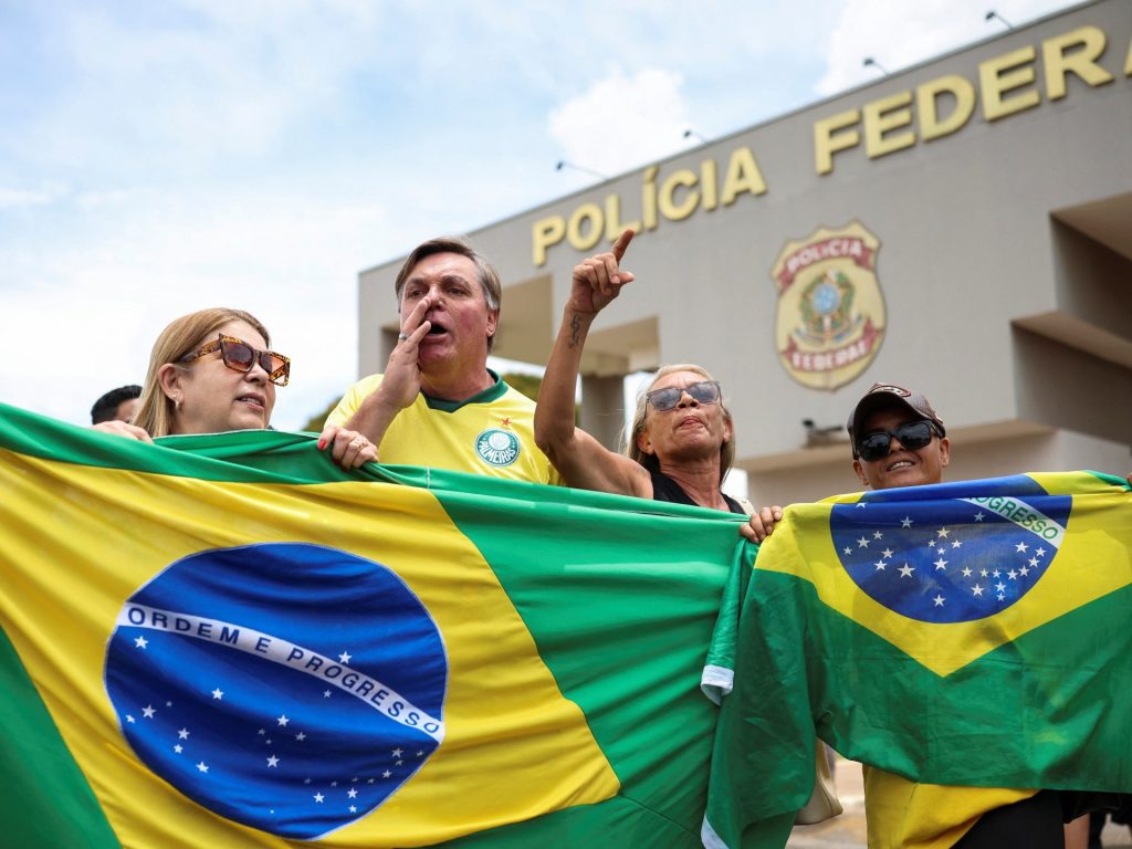 brazil’s-supreme-court-orders-jair-bolsonaro-to-begin-prison-sentence
