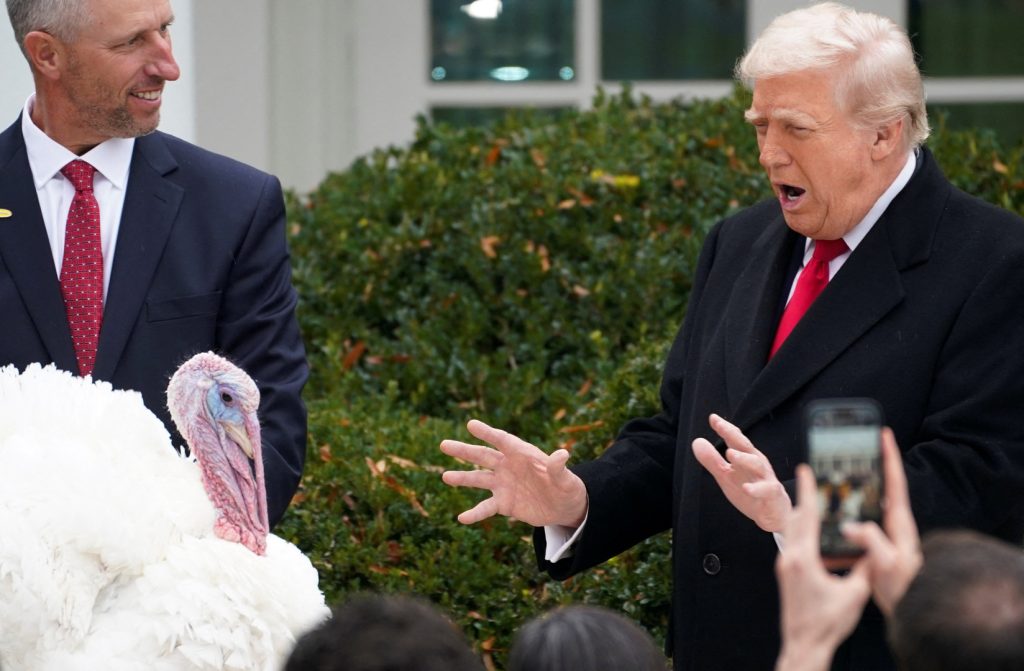 ‘gobble-and-waddle’:-trump-pardons-thanksgiving-turkeys,-blasts-democrats