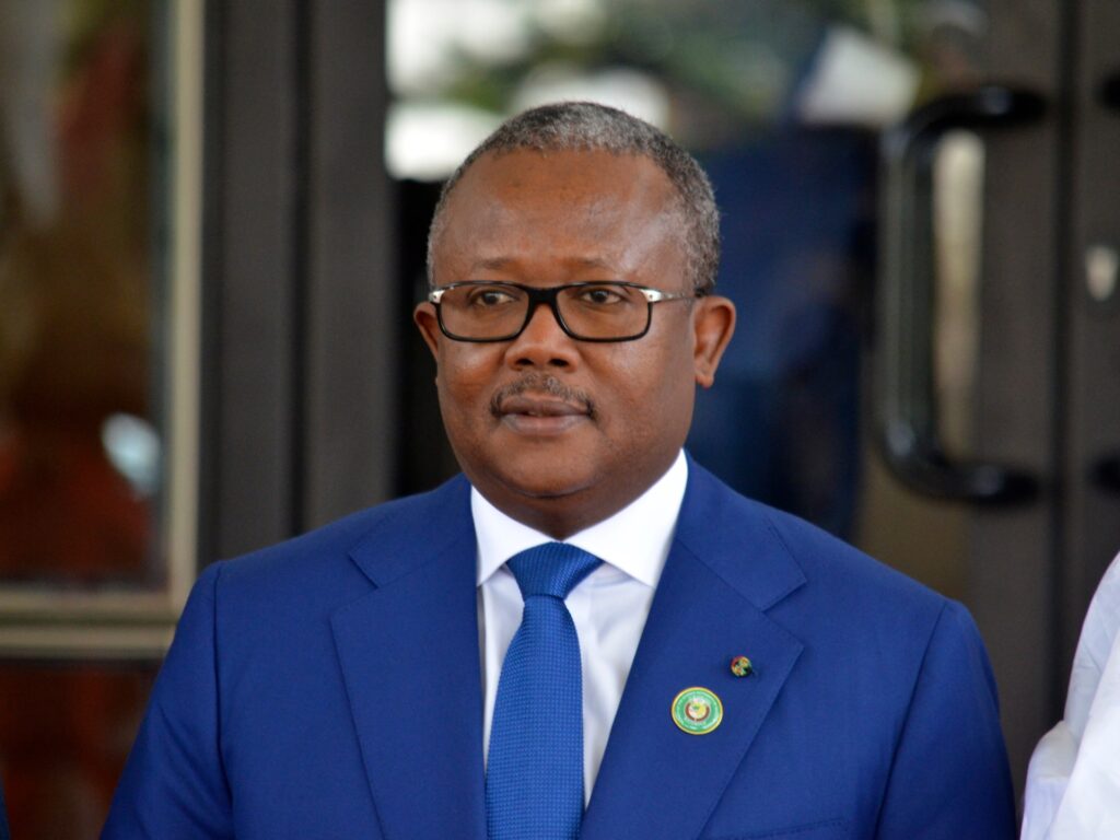 guinea-bissau’s-deposed-president-embalo-arrives-in-senegal-after-coup