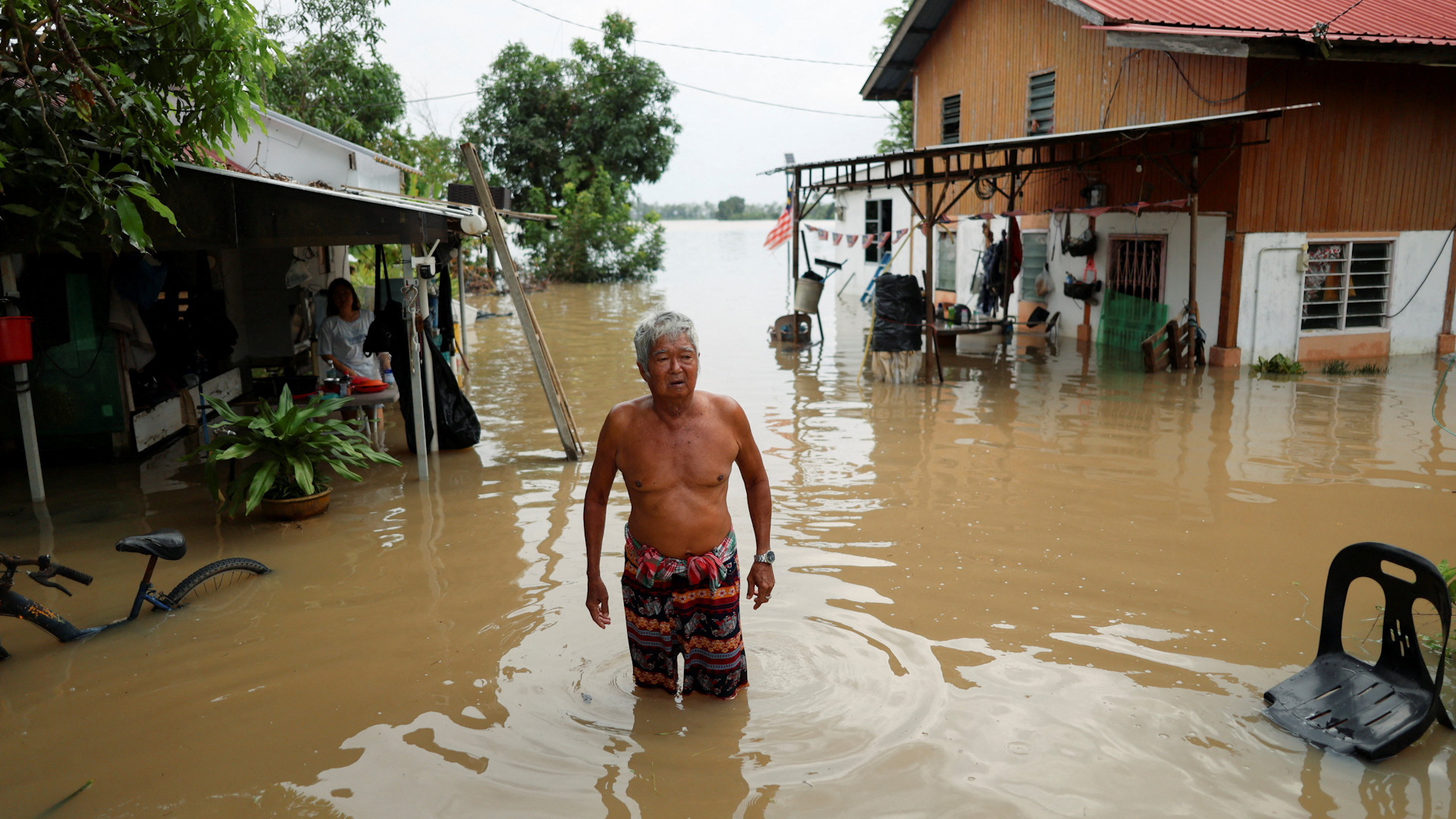 tens-of-thousands-displaced-as-floods-sweep-across-south-asia