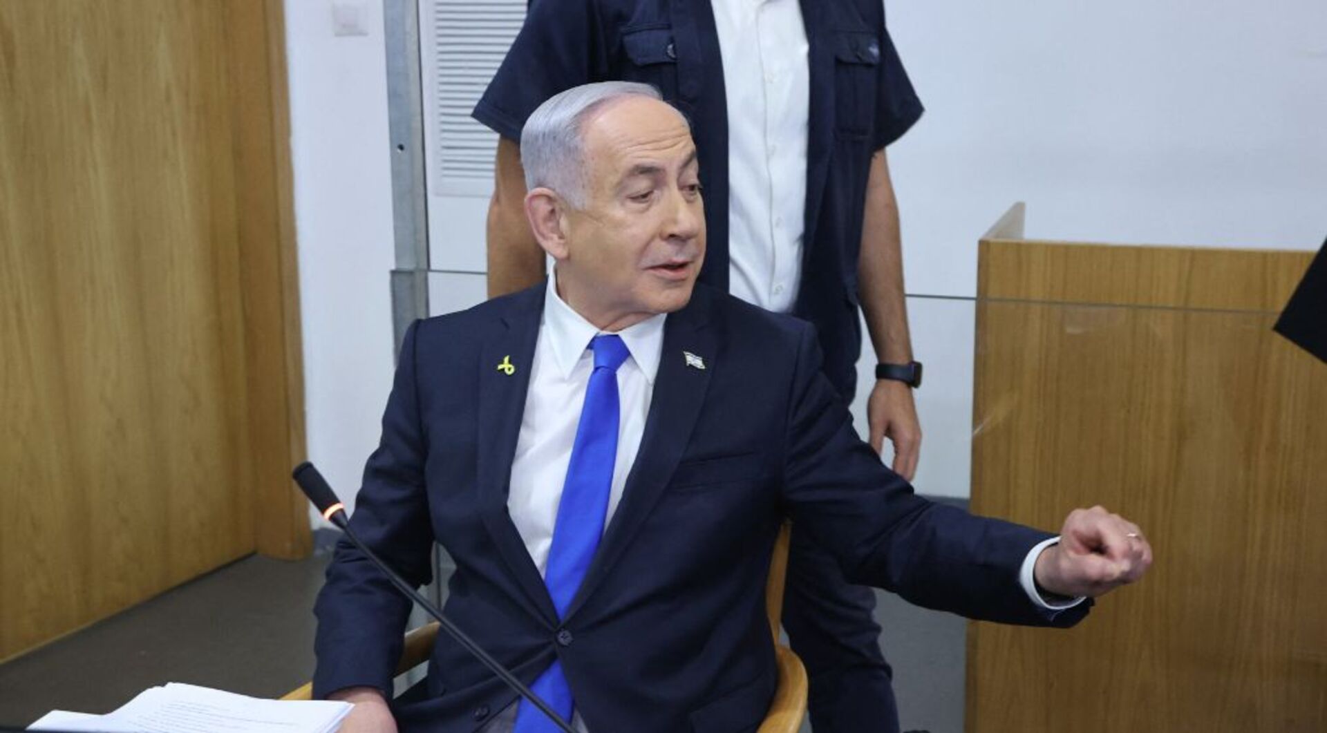 what-does-netanyahu’s-pardon-request-mean-for-israel’s-future?