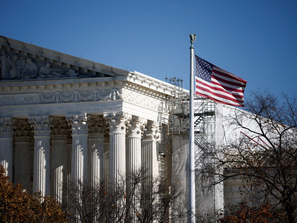 us-supreme-court-allows-texas-to-use-redrawn-district-map-for-2026-midterms