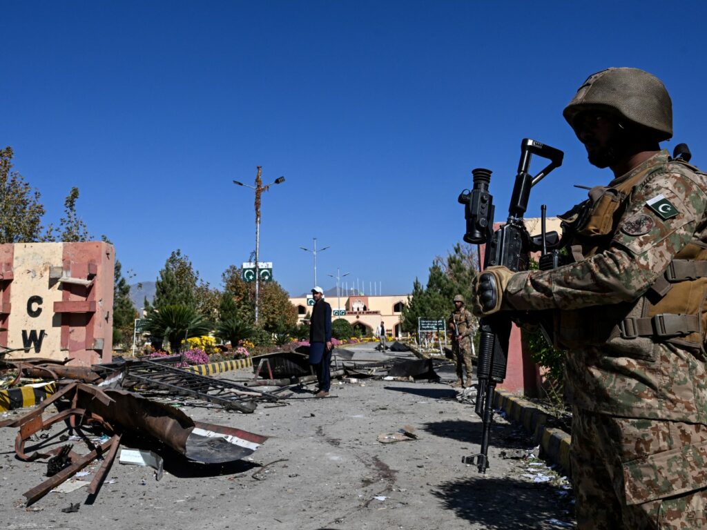 afghan,-pakistani-forces-exchange-heavy-fire-as-tensions-flare