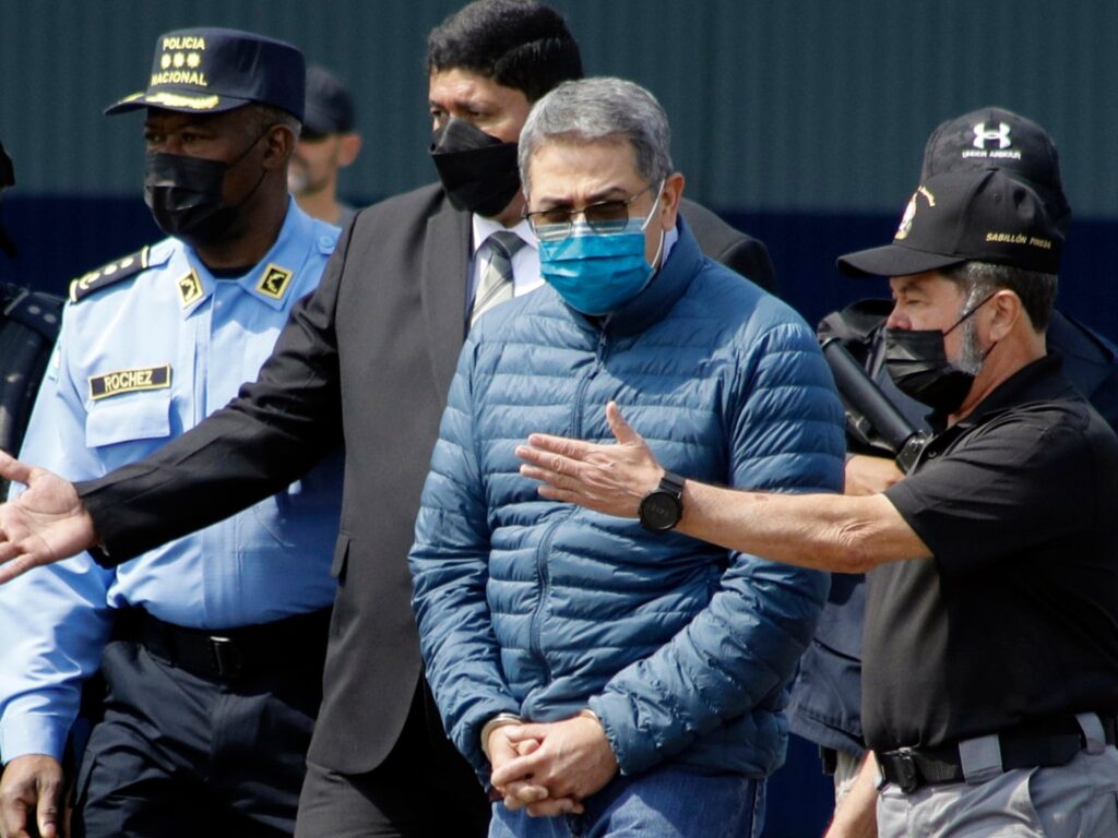 honduras-issues-arrest-warrant-for-ex-president-hernandez-after-us-pardon