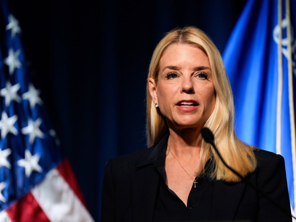 former-us-justice-department-staff-says-civil-rights-division-‘destroyed’