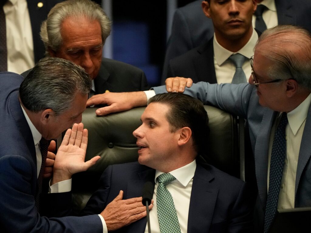 brazil’s-chamber-of-deputies-passes-bill-to-lower-bolsonaro’s-sentence