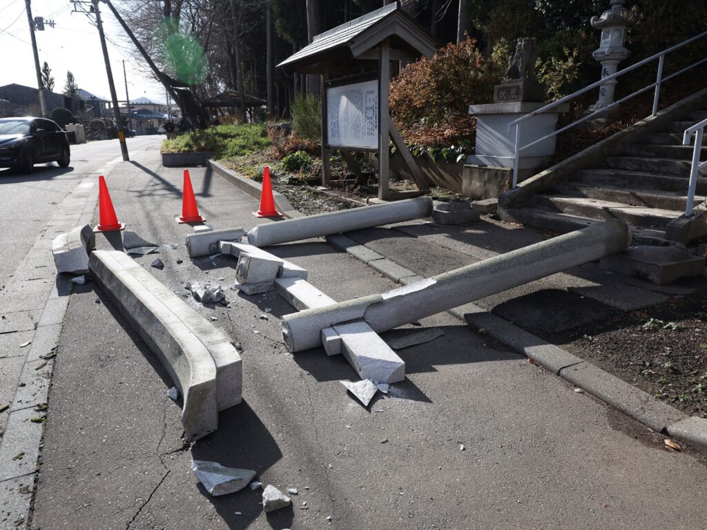 magnitude-6.7-earthquake-hits-japan’s-northeast,-tsunami-warning-issued