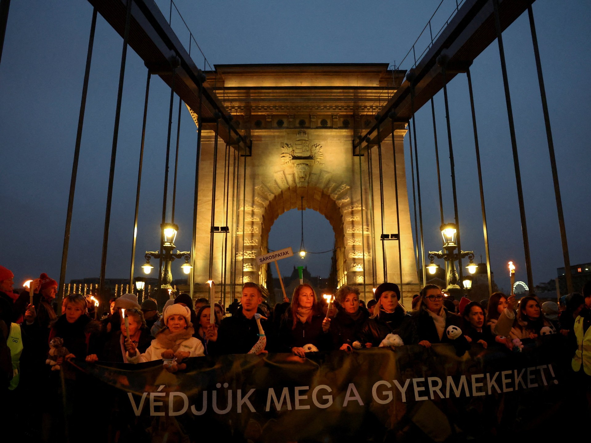 hungarian-protesters-demand-pm-viktor-orban-quits-over-child-abuse-scandals