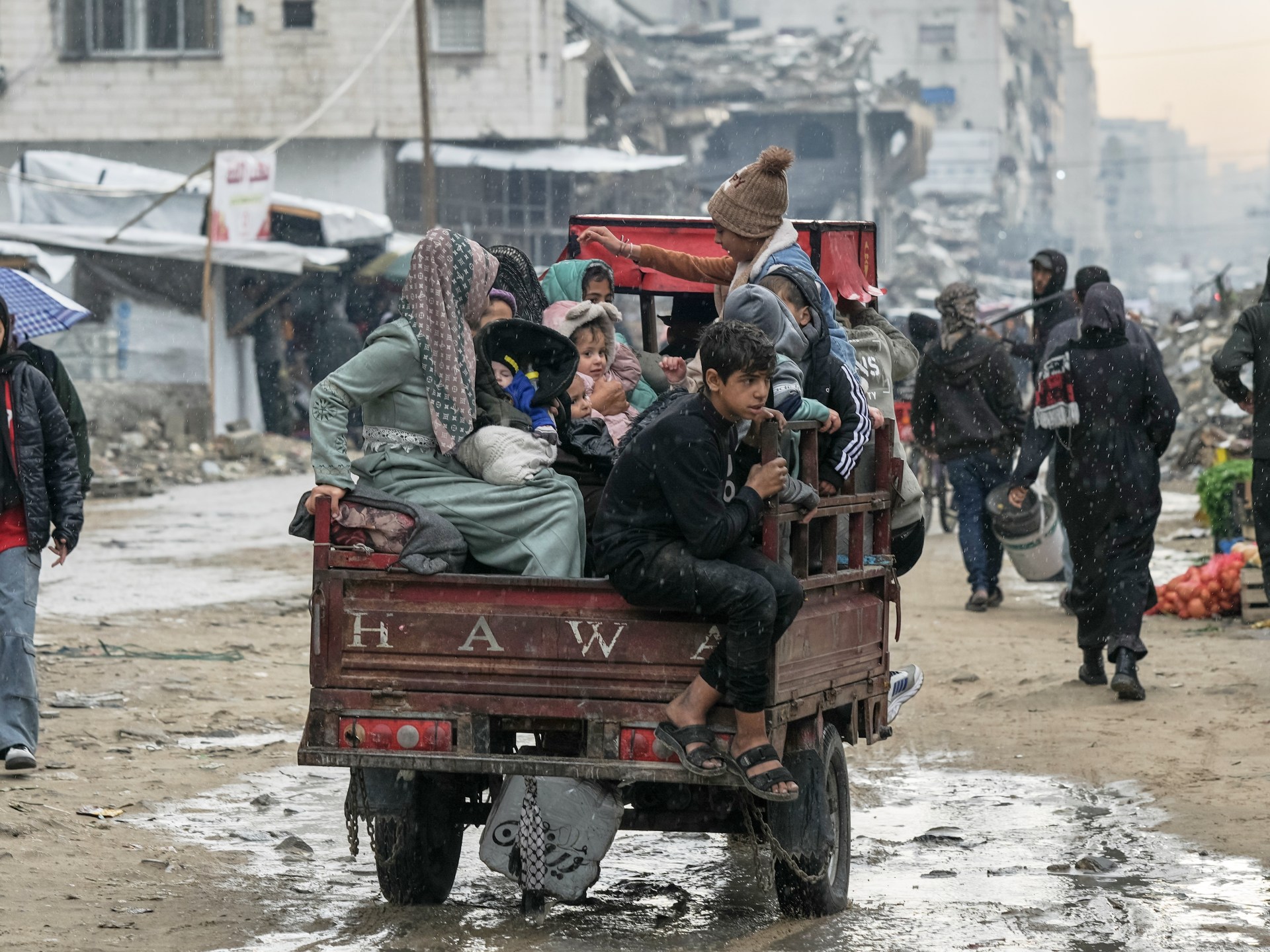 live:-israeli-raids-across-west-bank,-gaza-reels-from-aftermath-of-storm