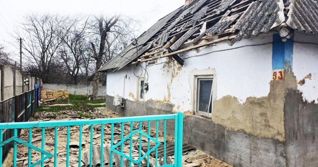 russia-ukraine-war-live:-ukraine’s-zaporizhia-comes-under-deadly-attack