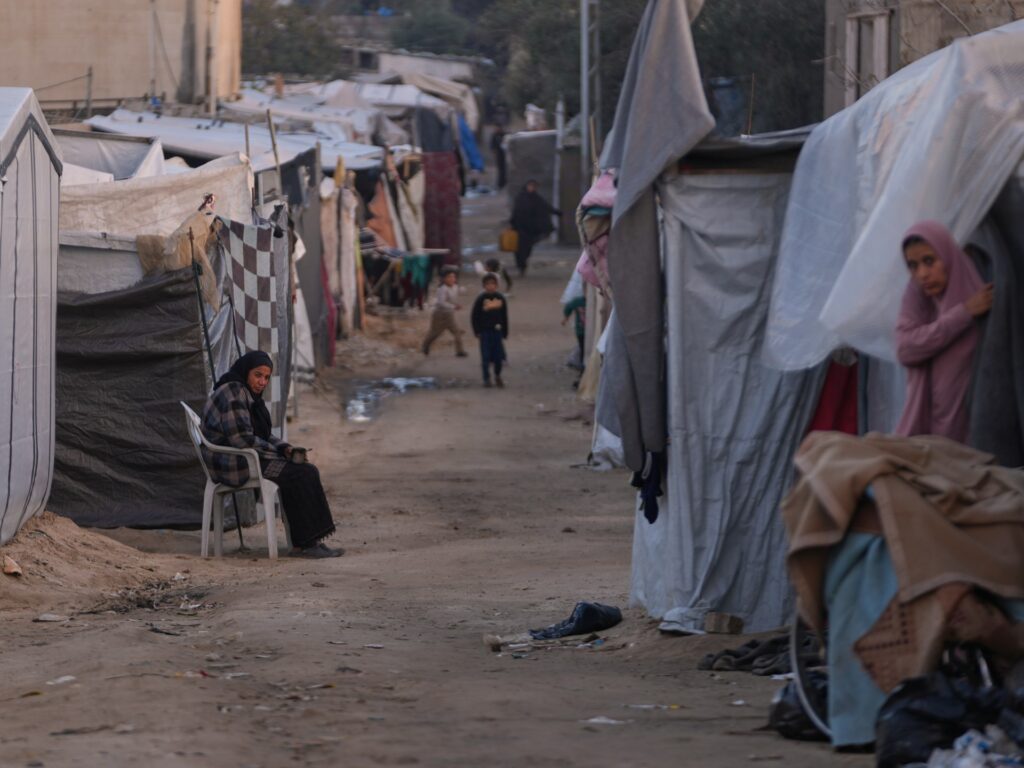 palestinian-economy-faces-critical-downturn-amid-escalating-fiscal-crisis