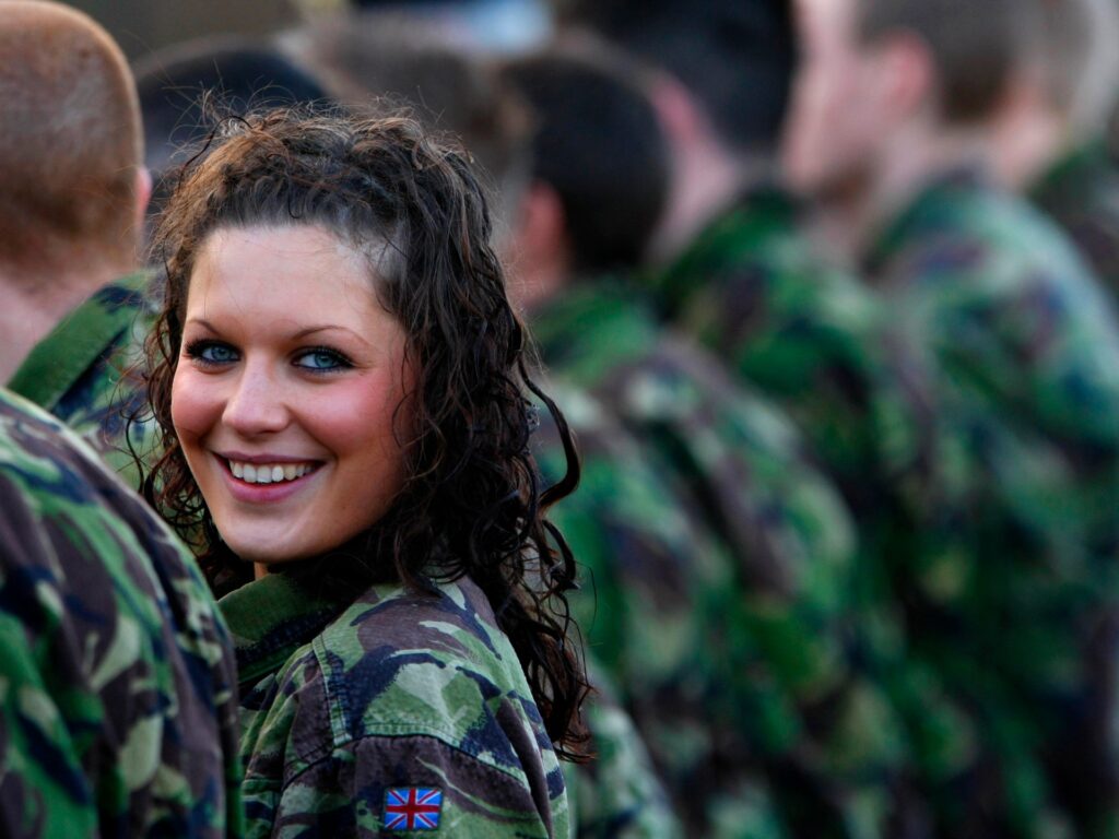 uk-youth-to-be-offered-military-‘gap-year’-in-bid-to-boost-defence:-report