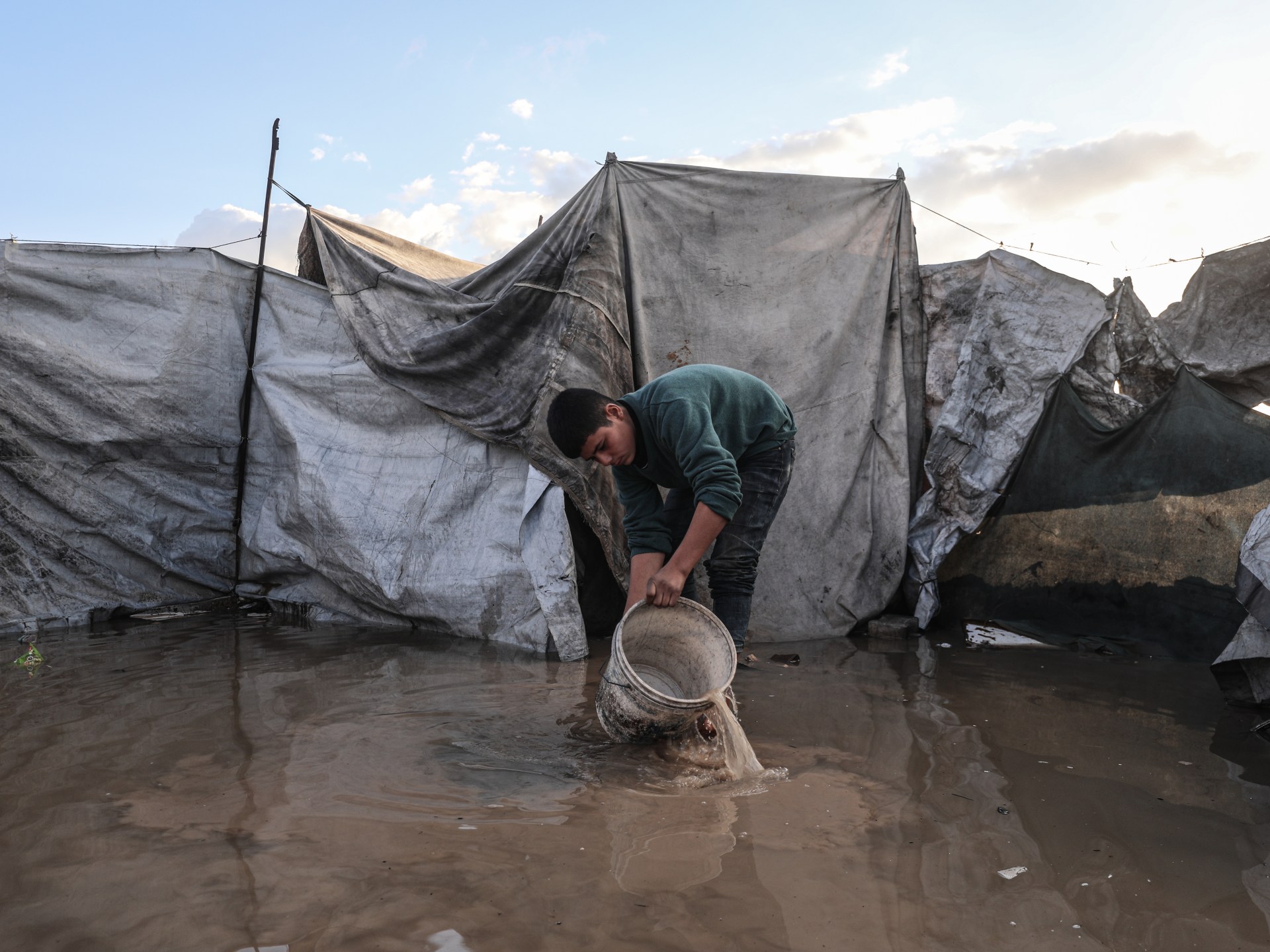 palestinians-suffer-flooded-tents-and-debris-as-cold-and-rain-lash-gaza