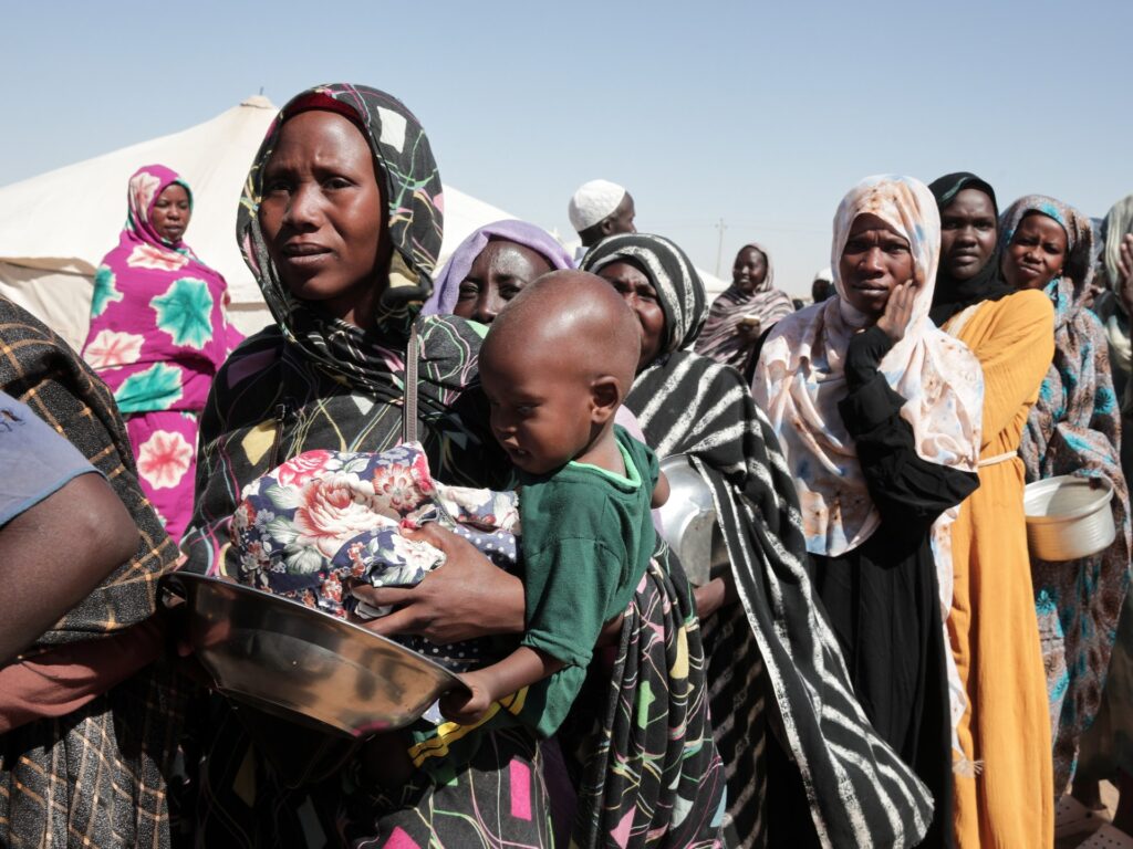 displacement-camps-swell-with-people-fleeing-sudan’s-war-ravaged-el-fasher