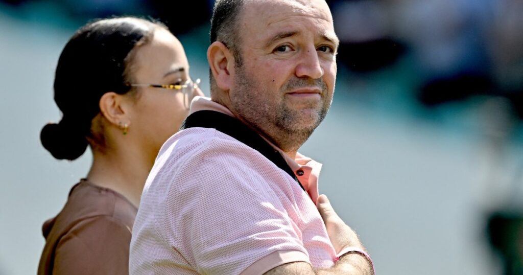 bondi-attack-hero-al-ahmed,-responders-honoured-at-australia-cricket-match