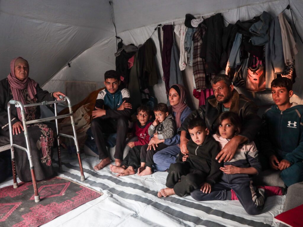 poverty,-unemployment-skyrocket-in-the-gaza-strip-after-israel’s-war