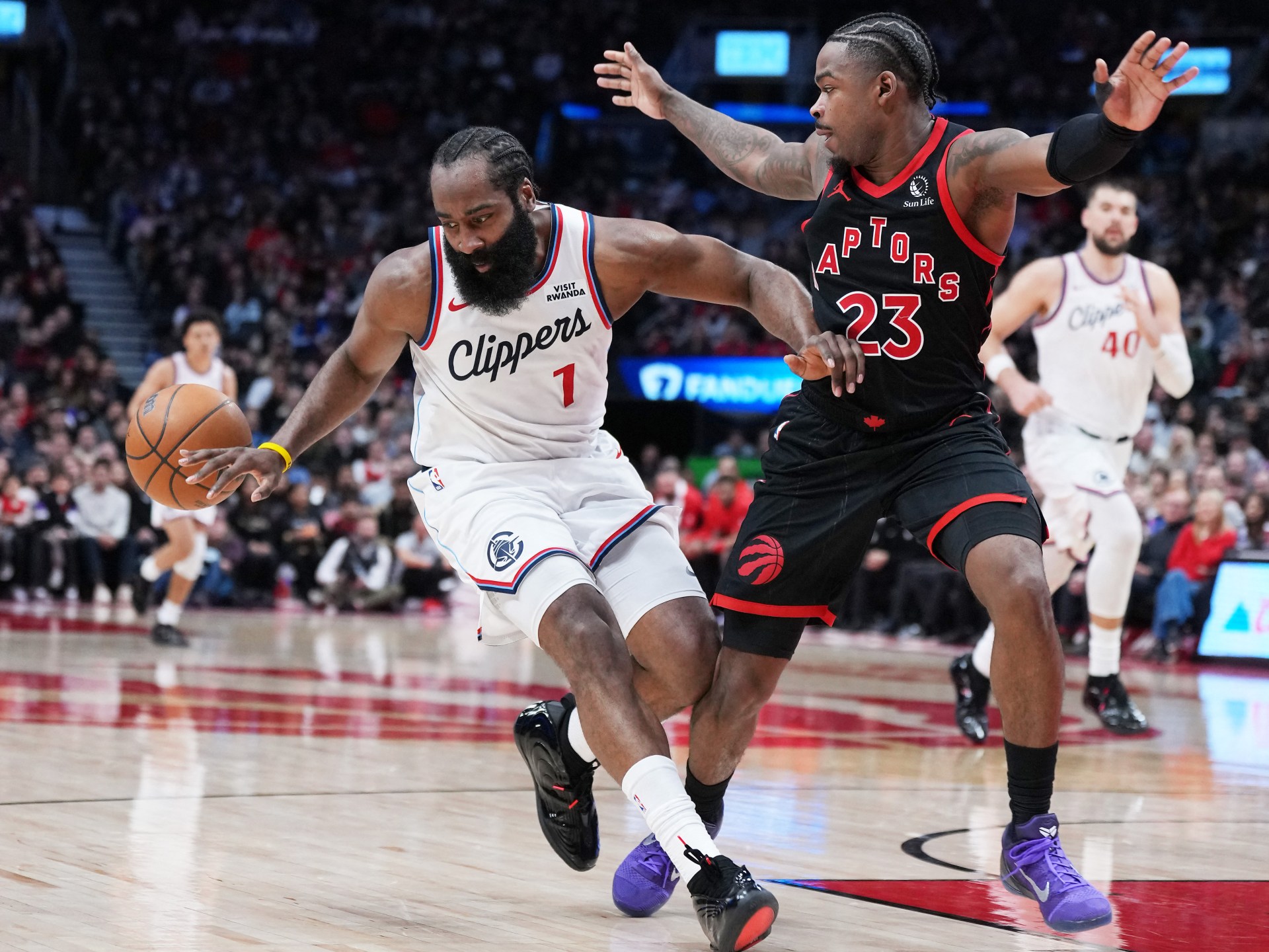 clippers-rally-past-raptors-in-ot-for-fifth-straight-nba-win