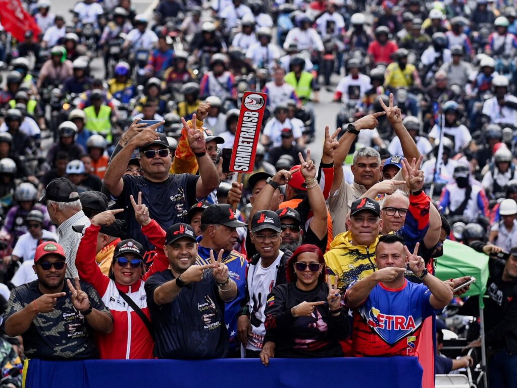 week-in-pictures:-from-anti-trump-protests-in-greenland-to-uganda-elections