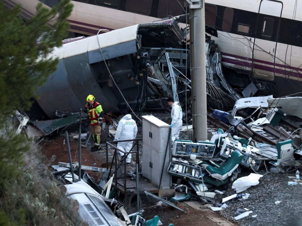 deadly-high-speed-train-collision-in-spain-kills-dozens