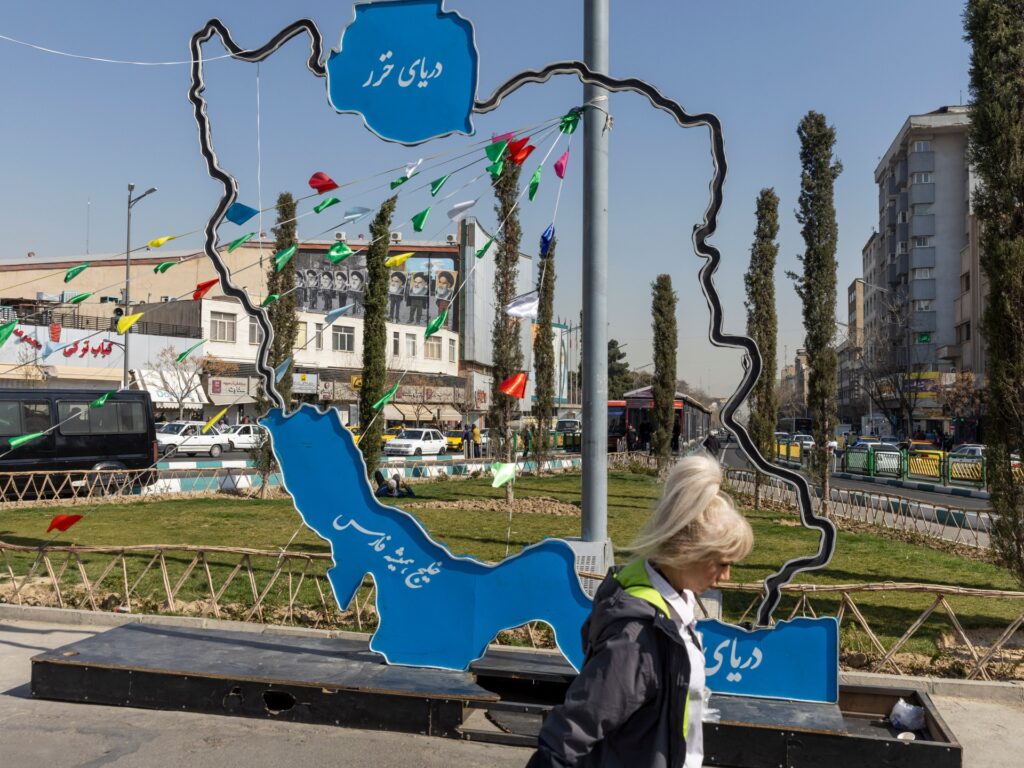 iran’s-government-stresses-‘red-lines’-as-students-protest-in-universities