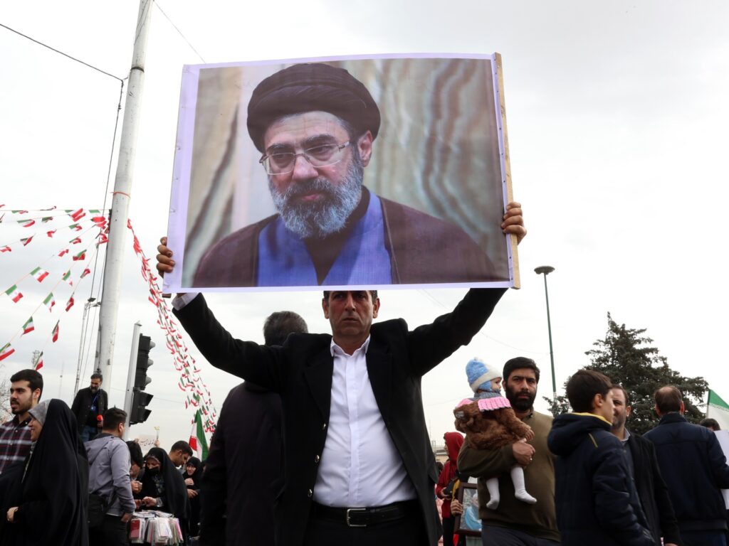 who-is-mojtaba-khamenei,-a-contender-for-iran’s-leadership-amid-war?