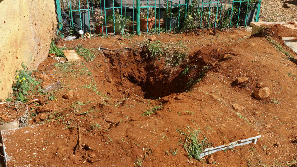 israel-launches-raid-in-lebanon-searching-for-missing-pilot