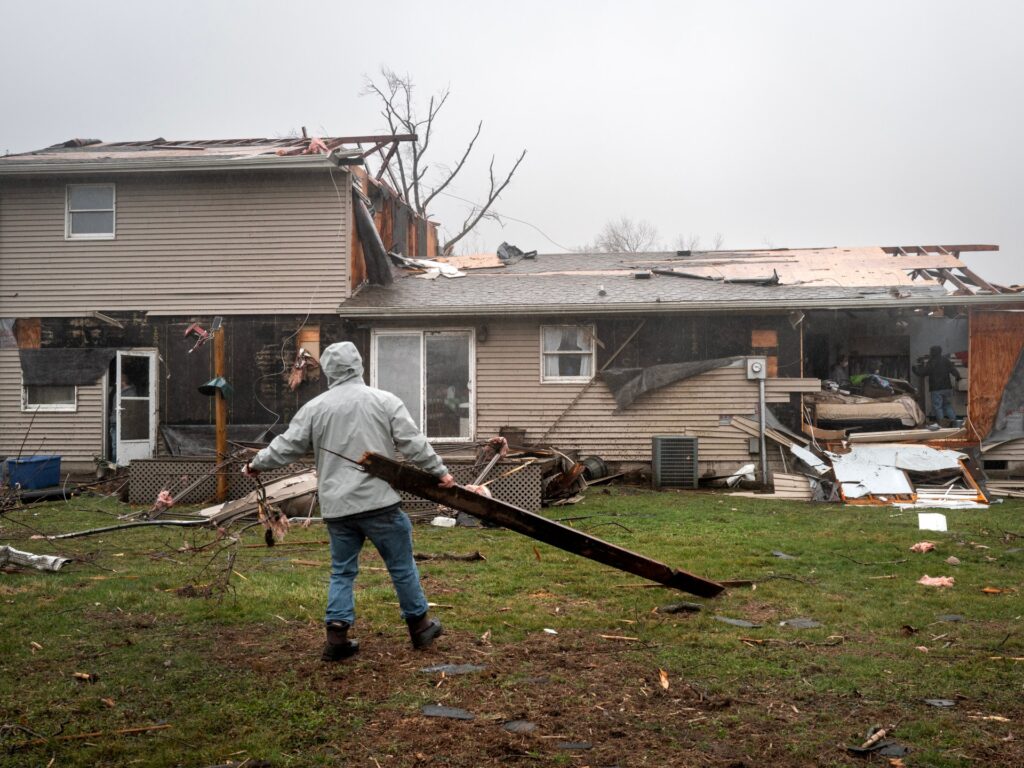 two-killed-as-tornadoes-sweep-across-us-midwest-in-latest-extreme-weather