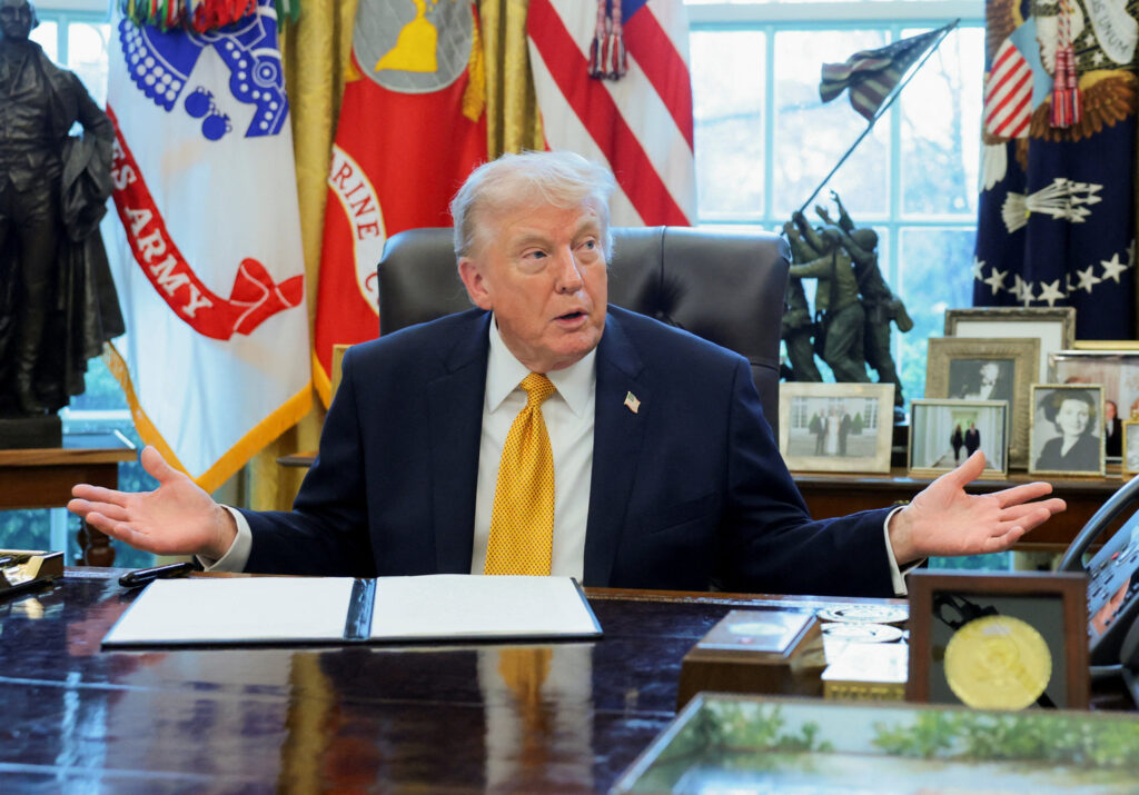‘fourth-world-nation’:-trump-slams-somalia,-ilhan-omar