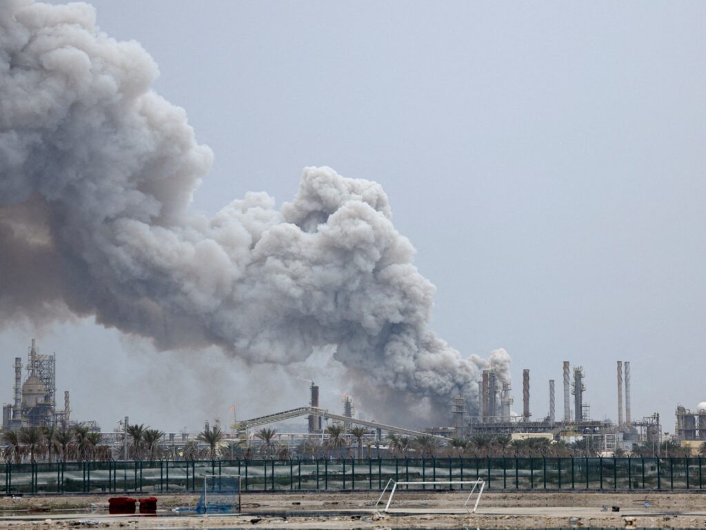 iran-war-live:-tehran-warns-of-intensified-strikes-if-energy-sites-targeted