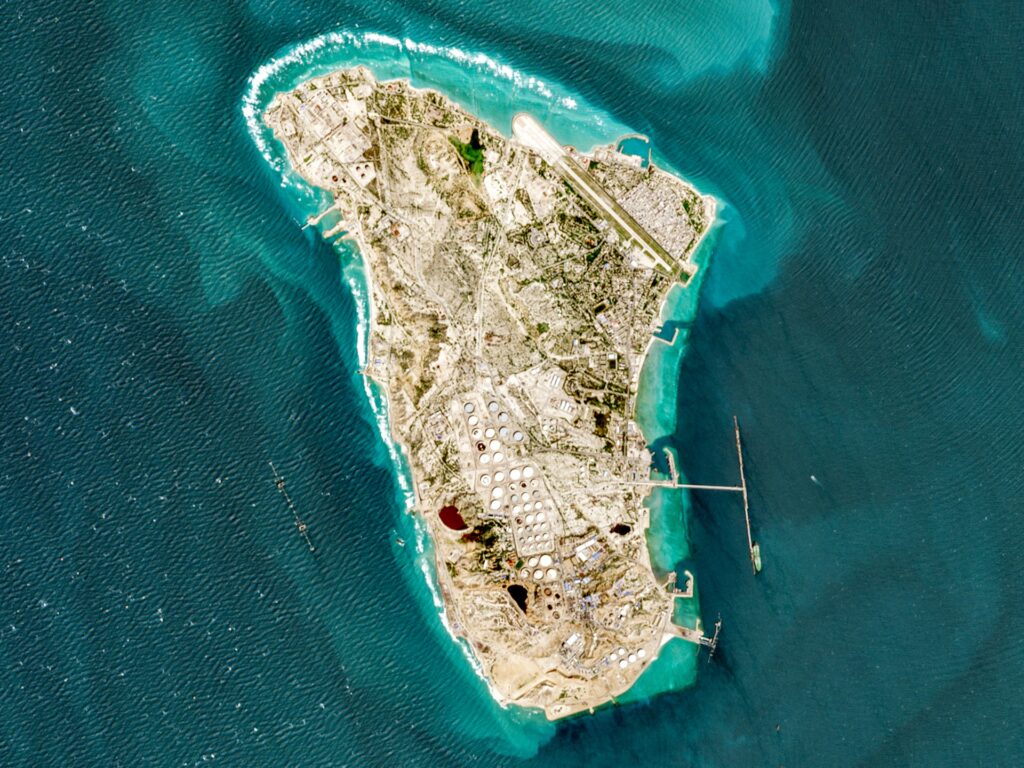 tehran-issues-warning-to-regional-neighbour-if-iranian-island-occupied