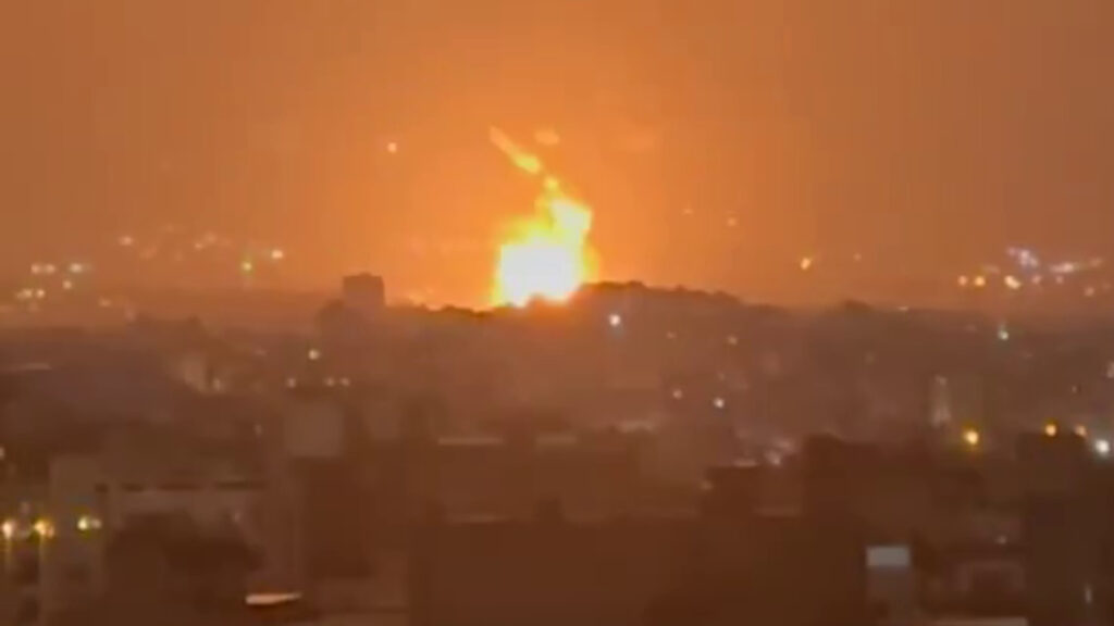 intense-bombing-in-tehran,-isfahan