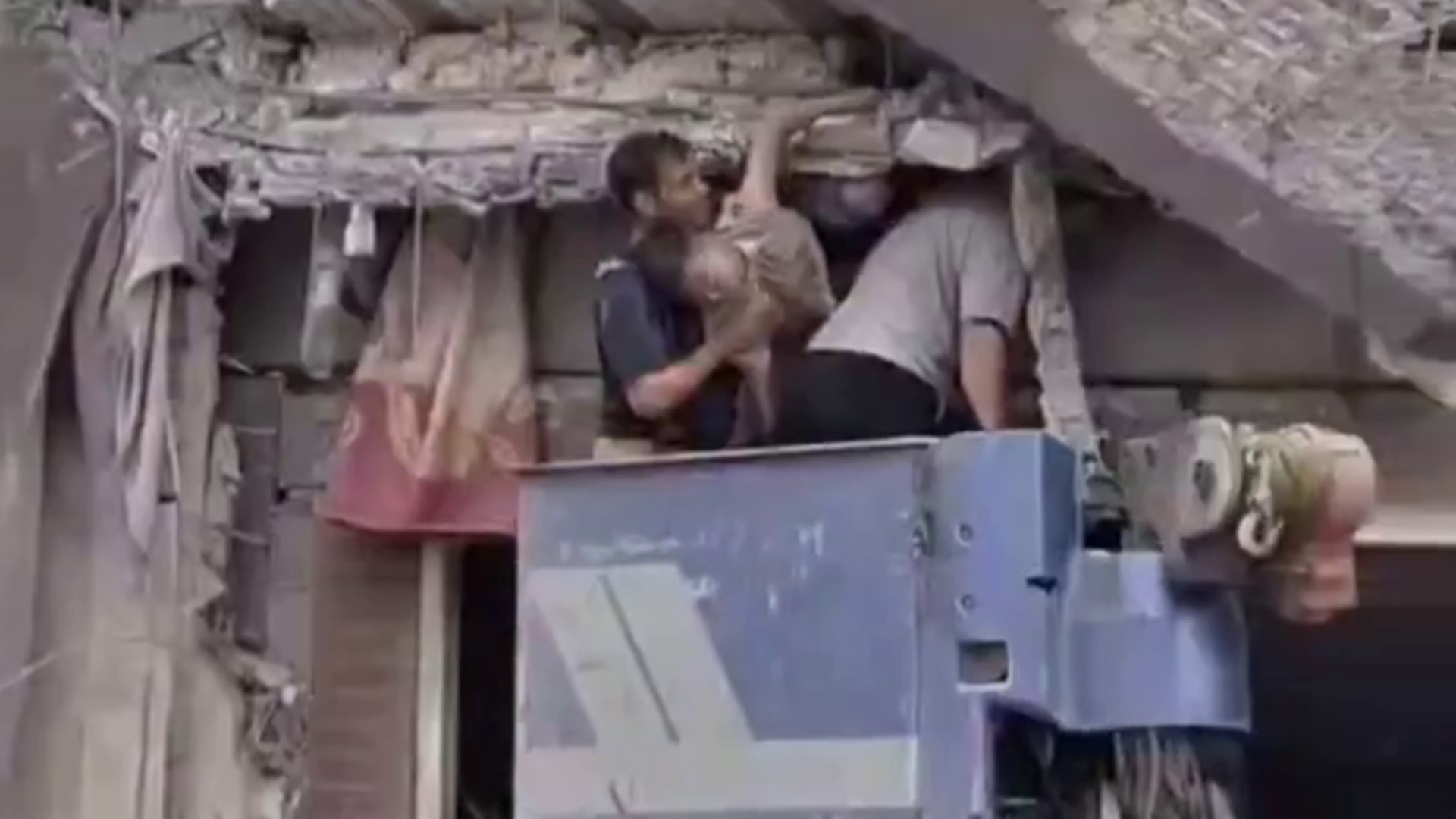 rescue-workers-rush-to-save-lives-after-south-tehran-missile-strike