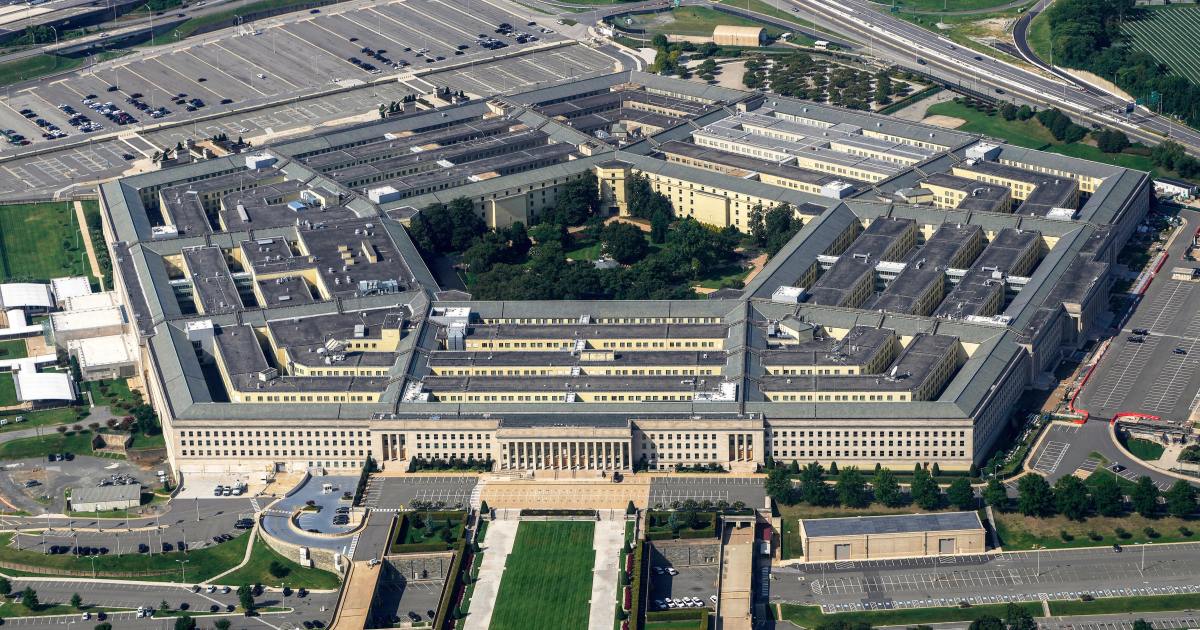 pentagon-denies-hegseth’s-broker-sought-defence-investment-before-iran-war