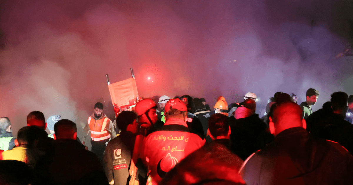 emergency-workers-search-for-victims-of-israeli-airstrikes-on-beirut