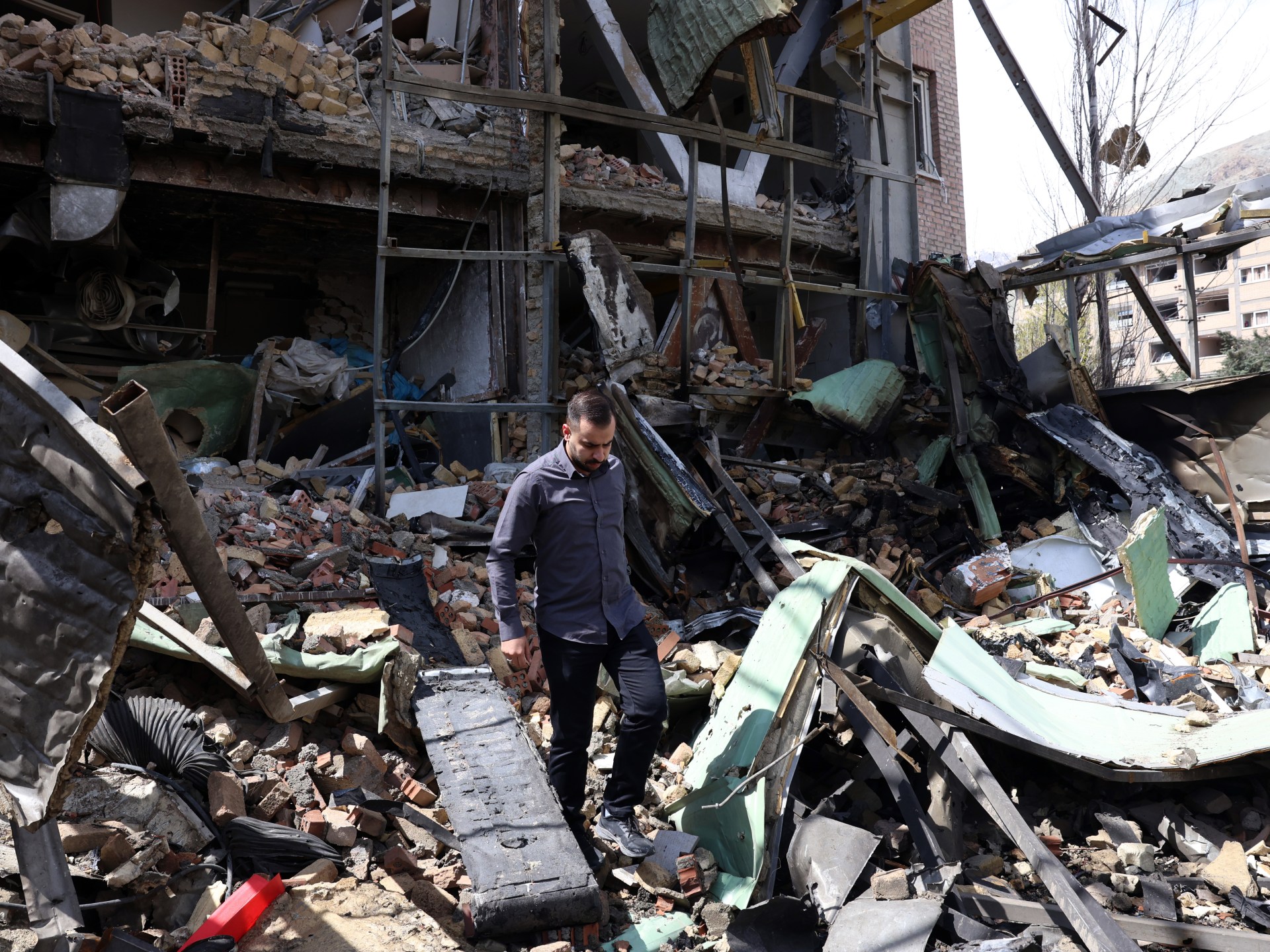 iran-war-live:-trump-confirms-rescue-of-us-officer,-says-‘we-got-him’