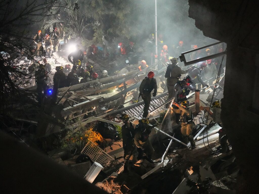 iran-war-live:-tehran-rejects-trump’s-hormuz-deadline;-2-killed-in-haifa