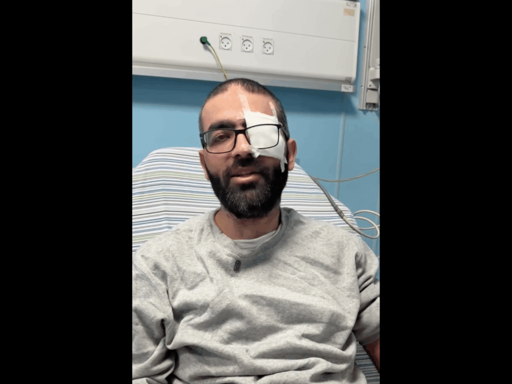 palestinian-journalist-describes-losing-prosthetic-eye-in-israeli-prison
