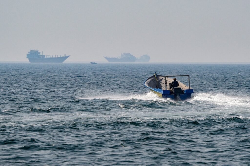 shipping-in-strait-of-hormuz-at-a-standstill-despite-us-iran-ceasefire