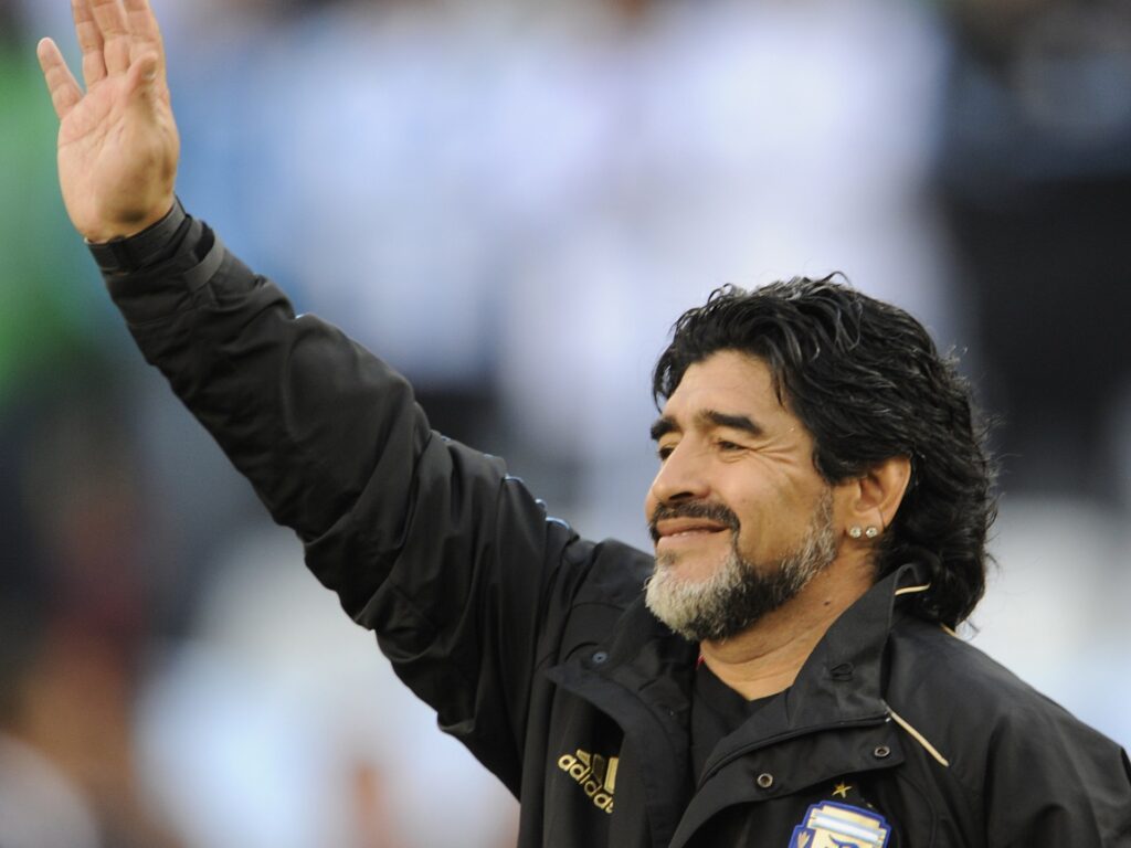 new-trial-over-football-great-maradona’s-death-begins-in-argentina