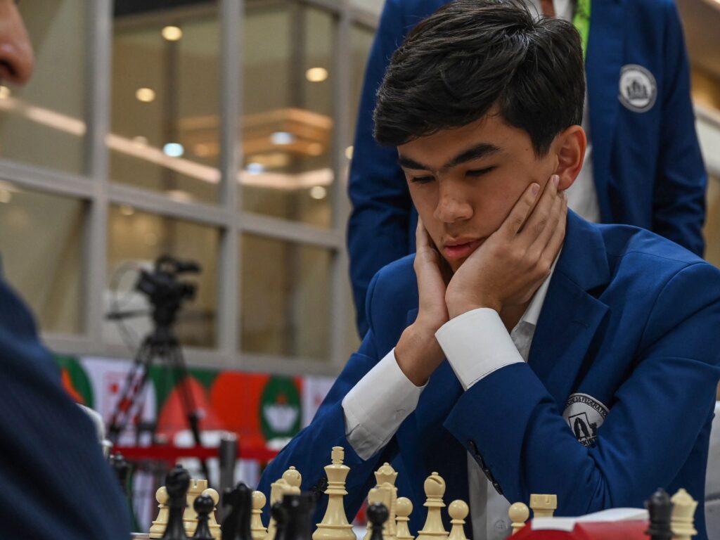 uzbek-chess-grandmaster-sindarov-sets-up-world-title-match-with-gukesh
