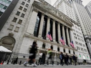 iran-war’s-big-winners:-wall-street,-weapons-firms,-ai-and-green-energy