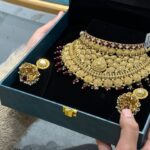 gold-is-unaffordable-so-south-asian-brides-turn-to-one-gram-substitutes