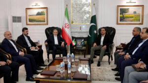 top-iranian-and-pakistani-officials-meet-in-islamabad