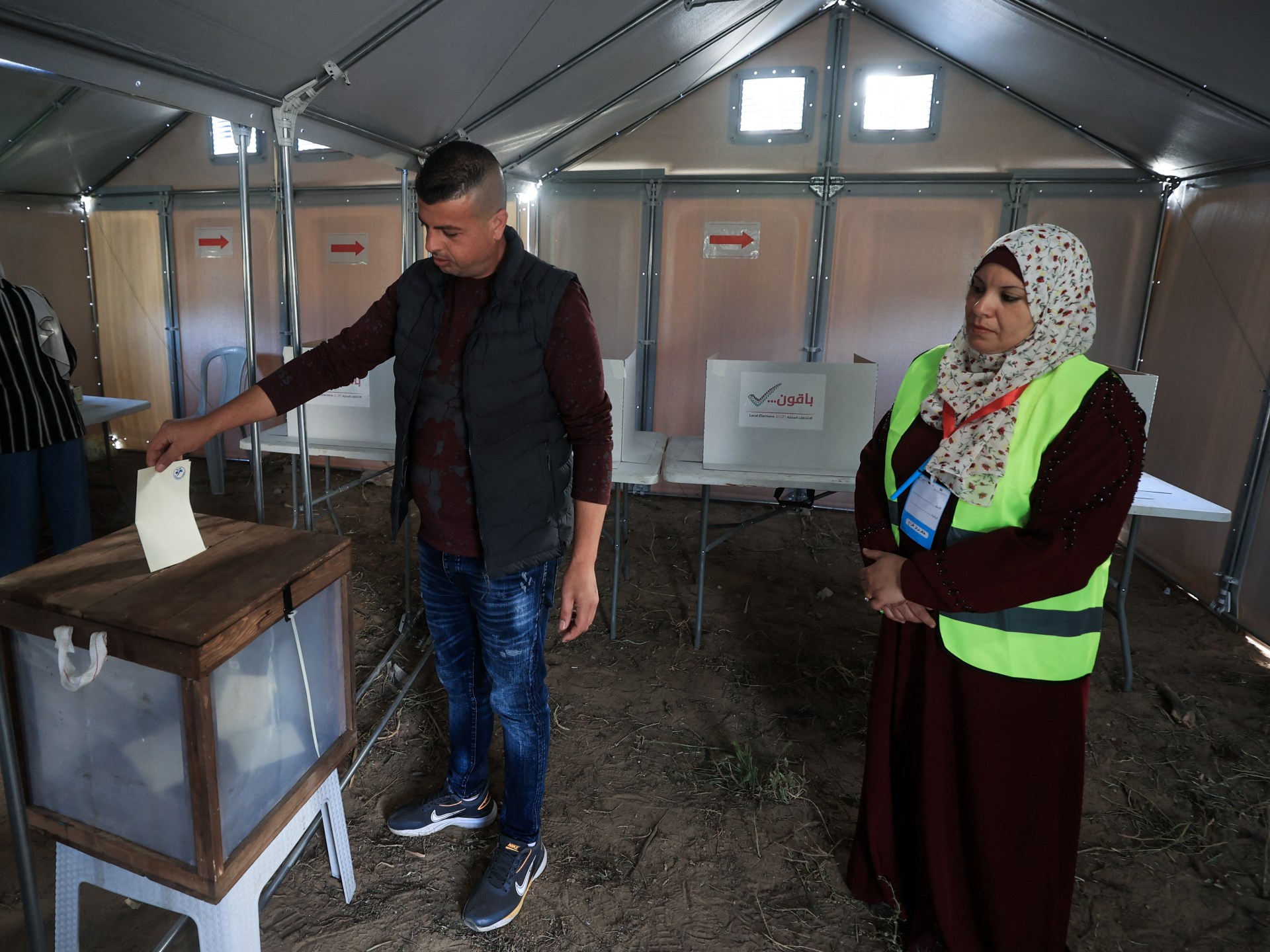 polls-open-in-gaza-area-in-first-municipal-election-in-20-years