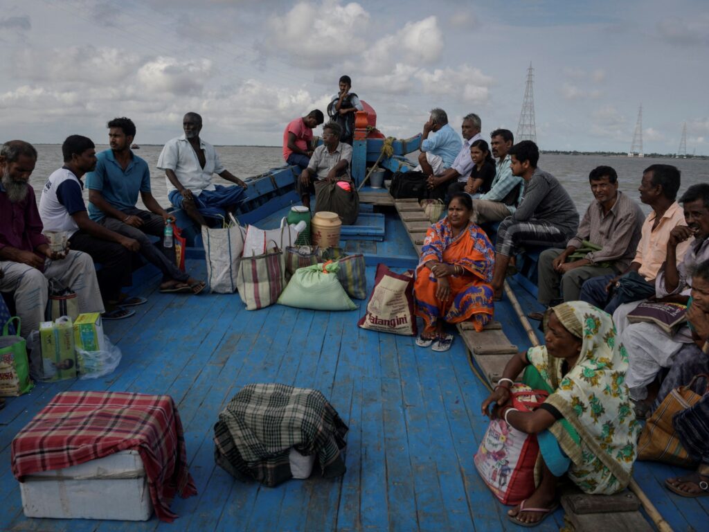 why-is-india-turning-to-crocodiles-and-snakes-to-‘fence’-bangladesh-border?