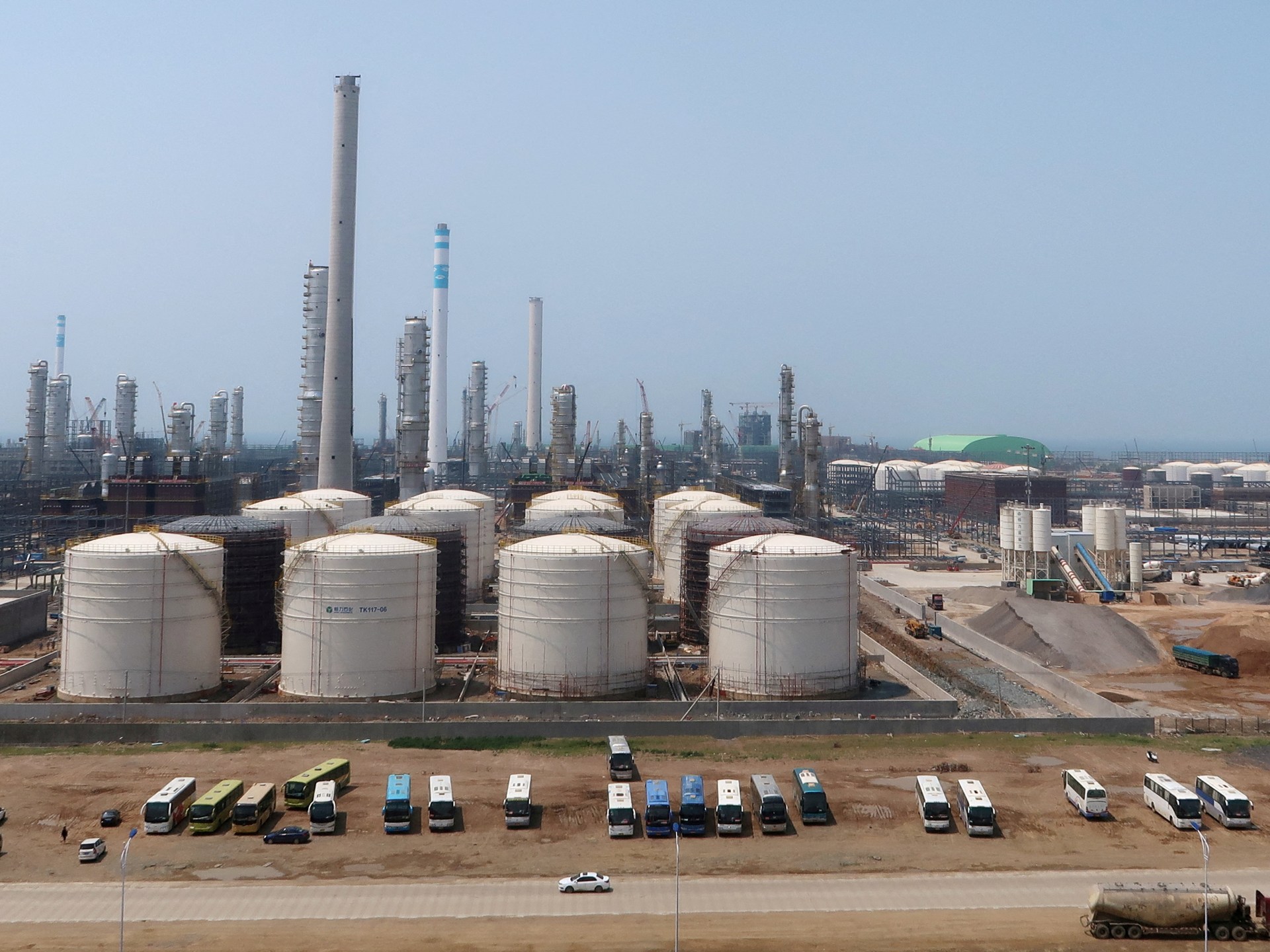 china-blocks-us-sanctions-against-five-‘teapot’-refineries
