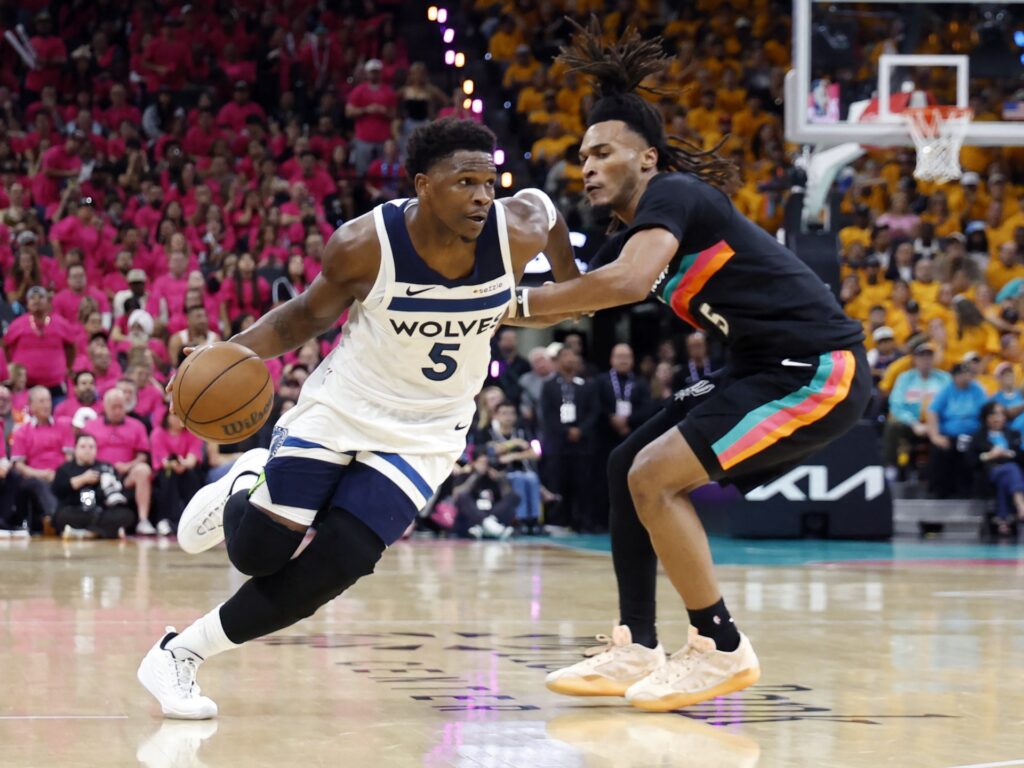 nba-semifinal-series:-timberwolves-stun-spurs-in-game-1;-knicks-beat-76ers