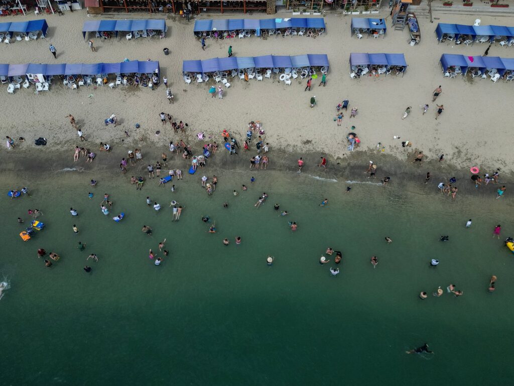colombia-tourist-jewel-plagued-by-violence