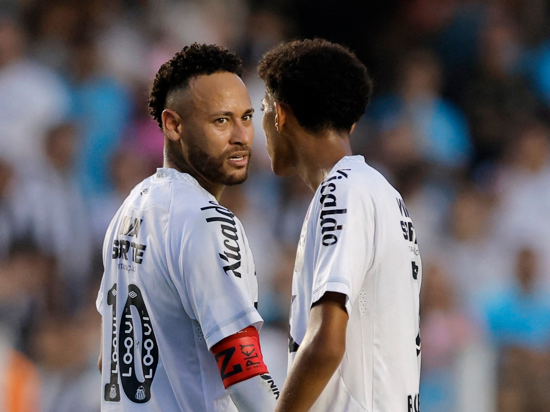 neymar-apologises-to-robinho’s-son-after-slapping-him-in-training