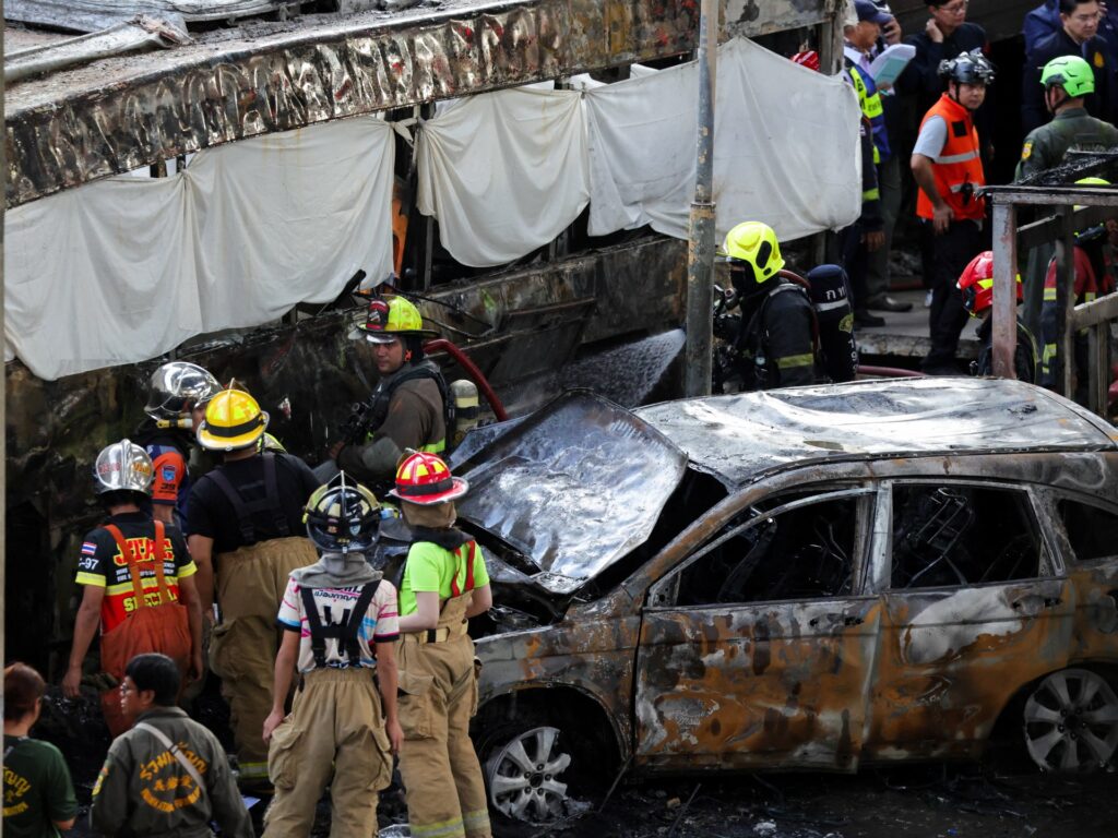 at-least-eight-killed,-25-injured-as-train-hits-bus-in-bangkok